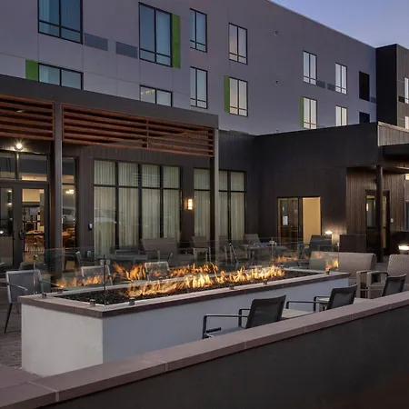 Courtyard By Marriott Indianapolis Plainfield Hotel